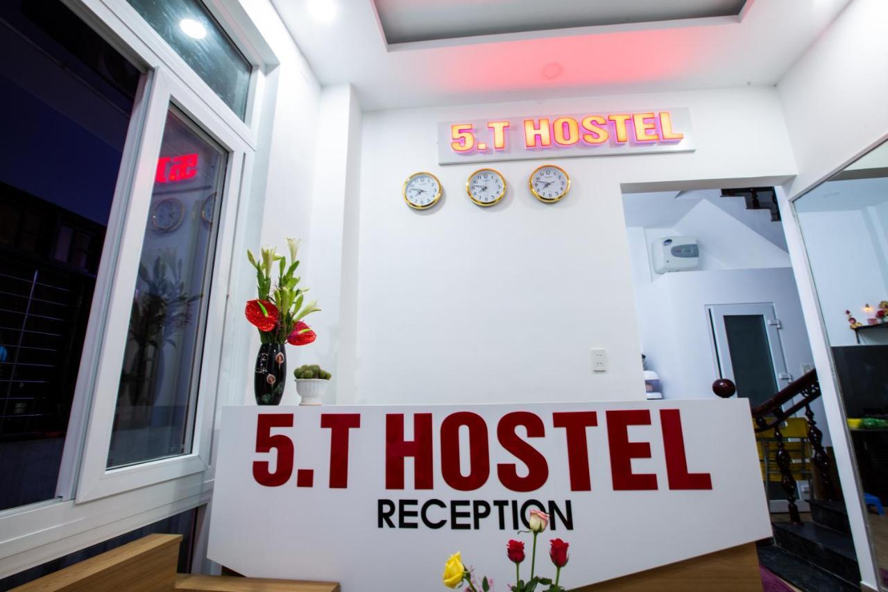 5.T Hostel Hué Extérieur photo