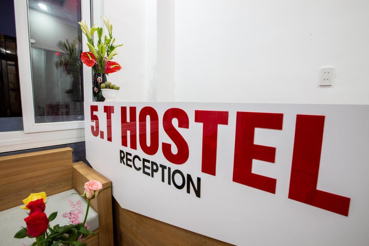 5.T Hostel Hué Extérieur photo